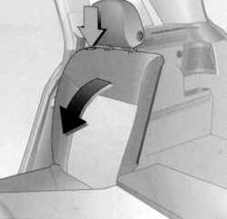 Перемещение спинки заднего сиденья